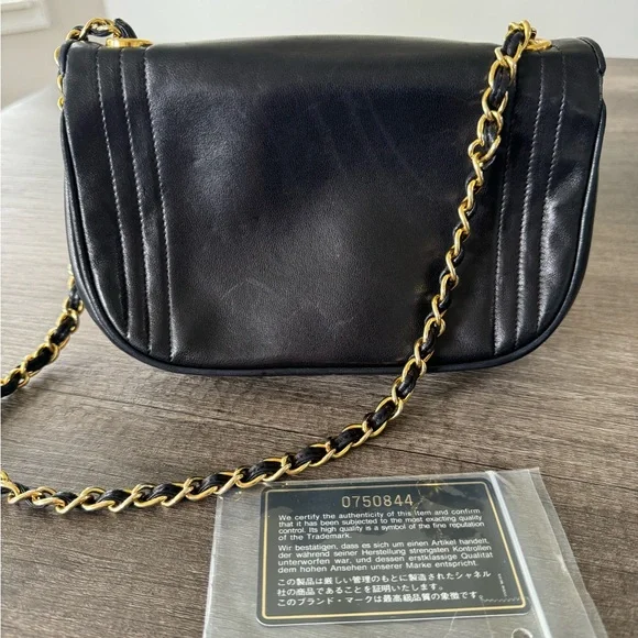 CHANEL Calfskin Crossbody ✨ - Picture 8 of 8